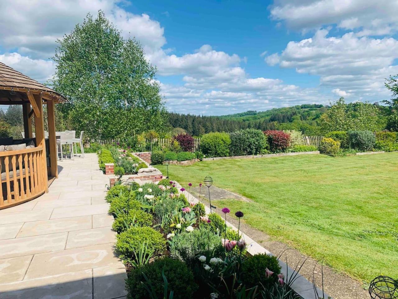 Super Host Large Luxury Cottage South Downs Park Lodsworth Exterior photo